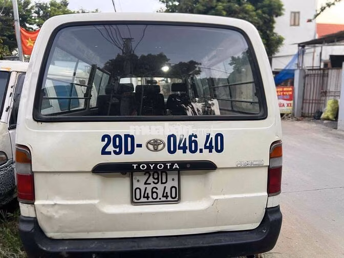 Toyota Van 2003 Trắng 6 chỗ