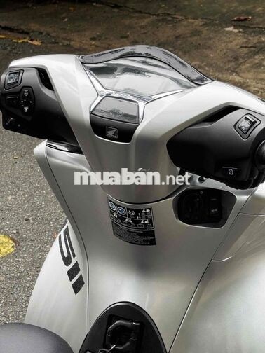 Honda SH 125i 2025 Bạc pocher đúng màu cavet