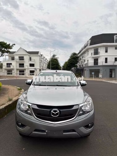 Mazda BT-50 2016 2 cầu 4x4 Số sàn Xám