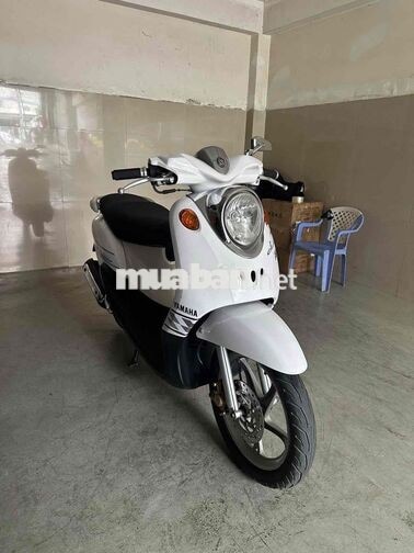 Yamaha Classico 2012 Trắng