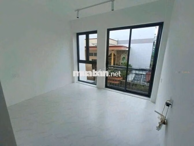 CHO THUÊ NHÀ : Phó Đức Chính, Phường 1, Quận Bình Thạnh.