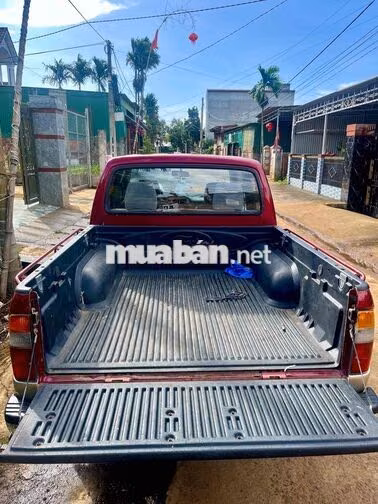 Ford Ranger XLT 2004 Đỏ Vàng Cát