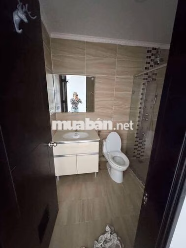 Bán căn hộ 3pn Dockland đã có sổ hồng