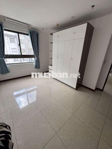 Bán căn hộ 3pn Dockland đã có sổ hồng