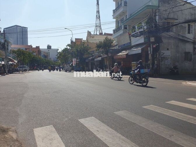 Cho thuê căn góc 2 mặt tiền đường Nguyễn An Ninh, Vũng Tàu