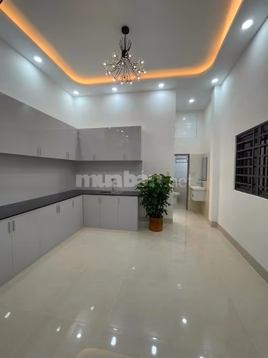 Bán rẻ lại căn nhà còn mới cuối Phan Văn Hớn Hóc Môn 435 Triệu 