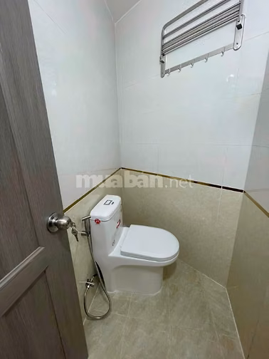 Bán rẻ lại căn nhà còn mới cuối Phan Văn Hớn Hóc Môn 435 Triệu 