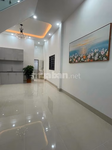 Bán rẻ lại căn nhà còn mới cuối Phan Văn Hớn Hóc Môn 435 Triệu 