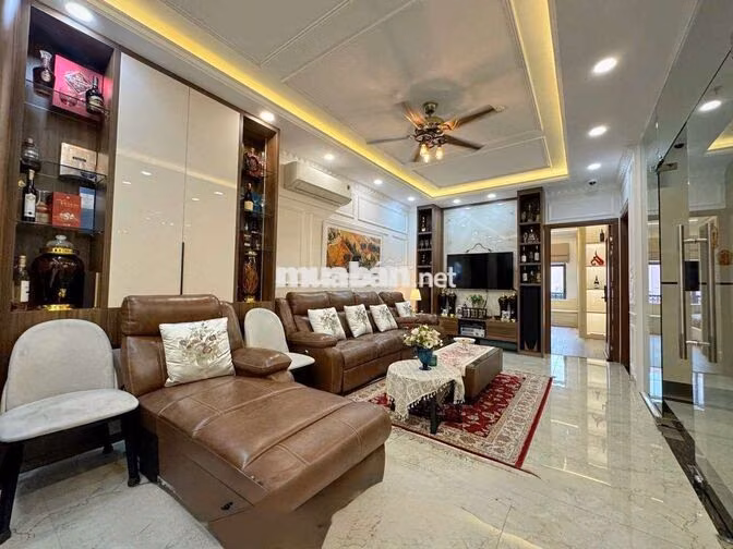 Căn Hộ khu Phan Xích Long 3 PN cao Cấp