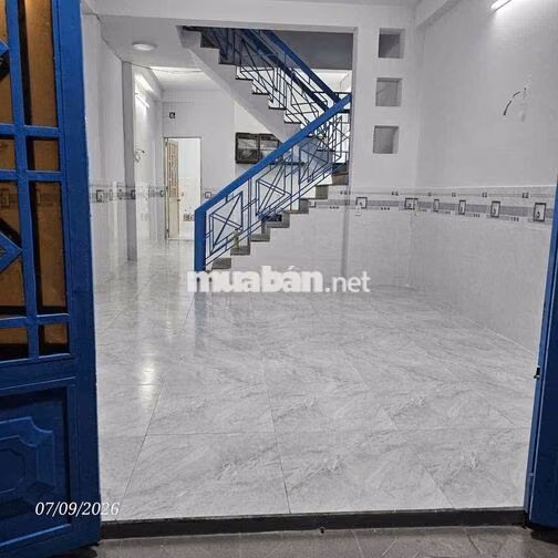 Cho thuê nhà nguyên căn 1 trệt 1 lầu đúc MỚI SỬA SANG