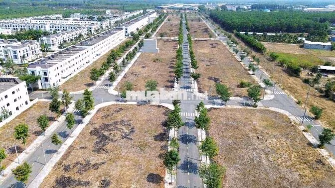 CẦN BÁN GẤP  LÔ ĐẤT  LẤY TIỀN VỀ ÚC SỐNG VỚI CON