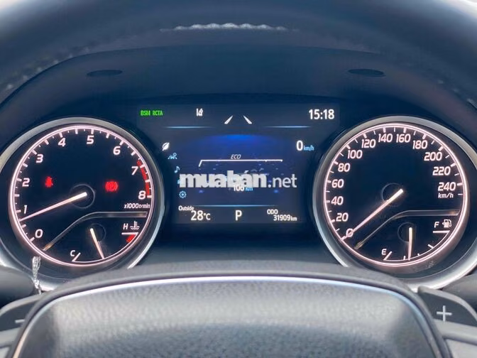 Toyota Camry 2.5Q 2022 Trắng Ghế da