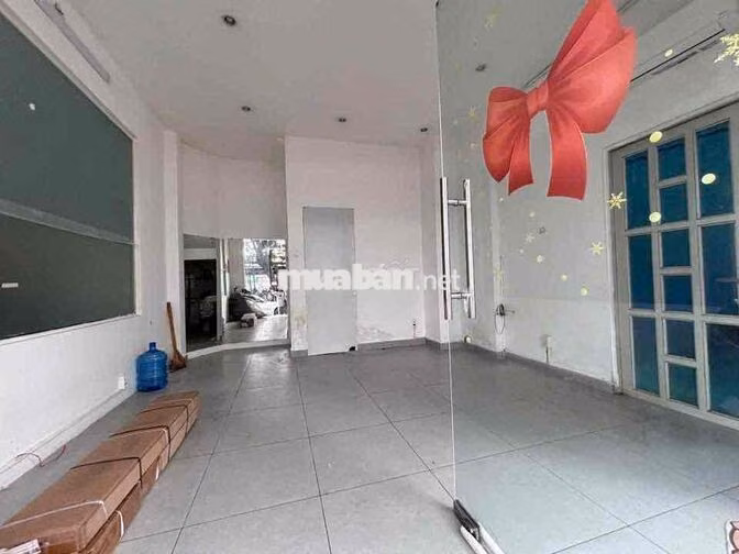 MẶT BẰNG GIÁ TOT ĐỐI DIỆN VINCOM Q7, LÀM NAILS, SHOWROOM, VP COFFEE