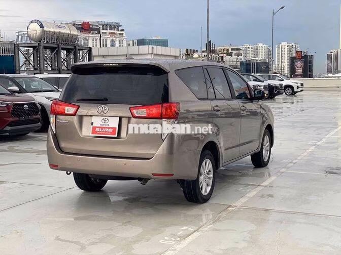 Toyota Innova 2.0E 2019 - 88.000 km