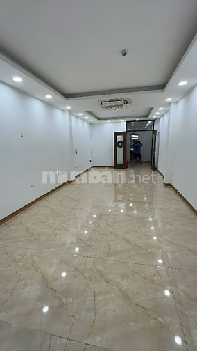 cho thuê nhà 60m x 7 tầng,Thang Máy,65tr Tại: Trần Quý Kiên,Cầu Giấy