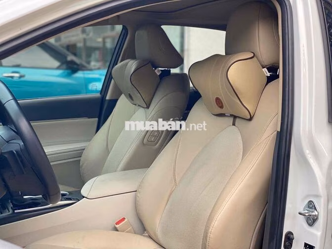 Toyota Camry 2.5Q 2022 Trắng Ghế da
