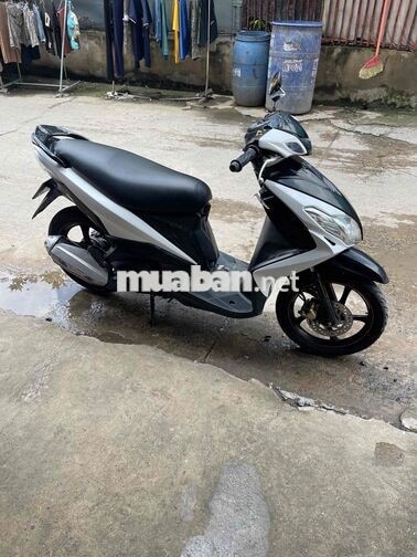 Yamaha Luvias Fi Đen trắng