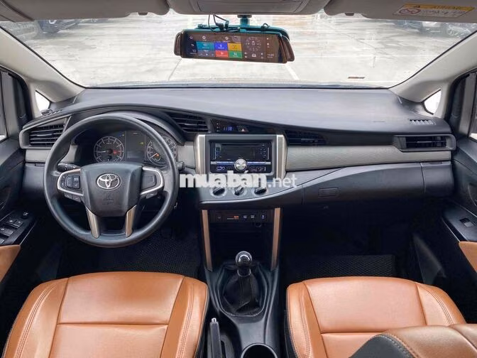 Toyota Innova 2.0E 2019 - 88.000 km