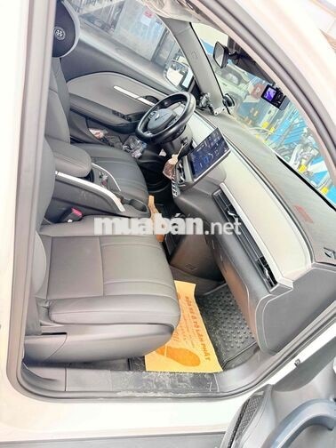 VINFAST VF6 ECO TRẮNG 2025 - FREE SẠC ĐẾN 2029