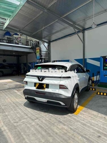 VINFAST VF6 ECO TRẮNG 2025 - FREE SẠC ĐẾN 2029