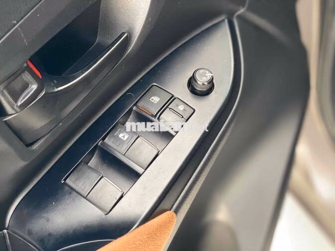 Toyota Innova 2.0E 2019 - 88.000 km