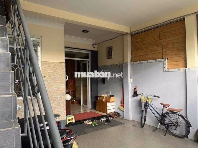 Bán nhà 108m2 DTsd:216m2, cách ngã tư Bình Triệu 1km