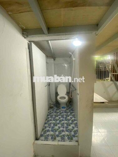 Phòng duplex to có ban công cửa sổ thoáng mát giá rẻ