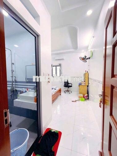 CHO THUÊ NHÀ TÂY LÂN - 12TRIEU- 4PN - 4 TẦNG - HẺM 20M - FULL NỘI THẤT
