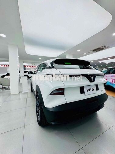 VinFast VF6 Eco Trắng Việt Nam