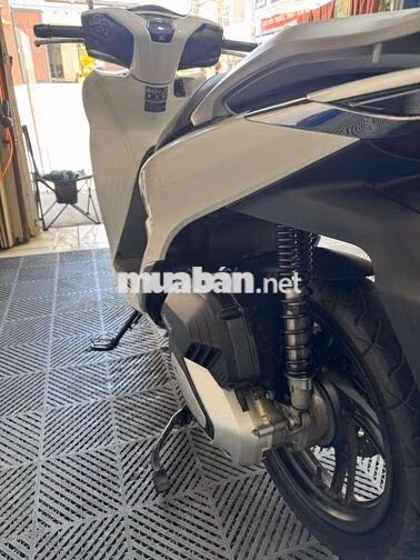 Honda SH125 CBS 2023 Trắng