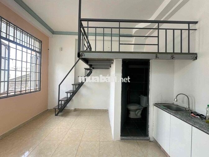 GÁC BAN CÔNG NGAY CÔNG VIÊN GIA ĐỊNH-SÂN BAY-BỆNH VIỆN 175-PHÚ NHUẬN