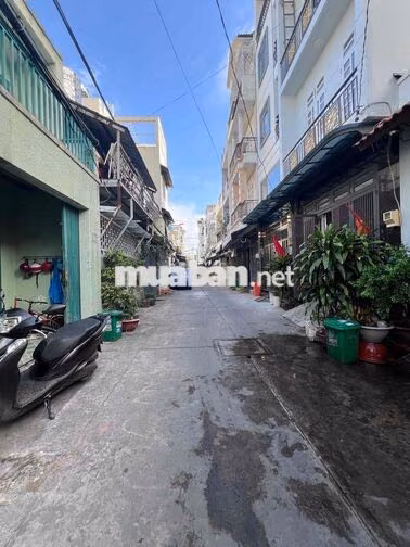 nhà 1 sẹc đs 4 gò xoài, vi tri đẹp, 2 mặt tiền hẻm lớn thông thoáng