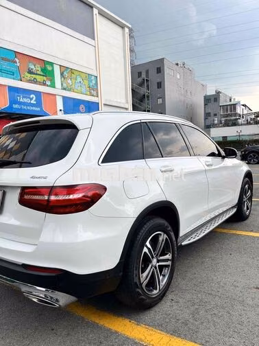 Mercedes-Benz GLC 250 2016 Trắng 5 chỗ
