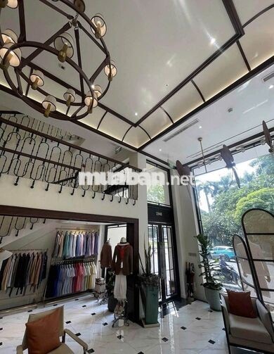 CHO THUÊ NHÀ NGUYÊN CĂN NGAY TRUNG TÂM QUẬN 1 -DIỆN TÍCH SỬ DỤNG 600m2