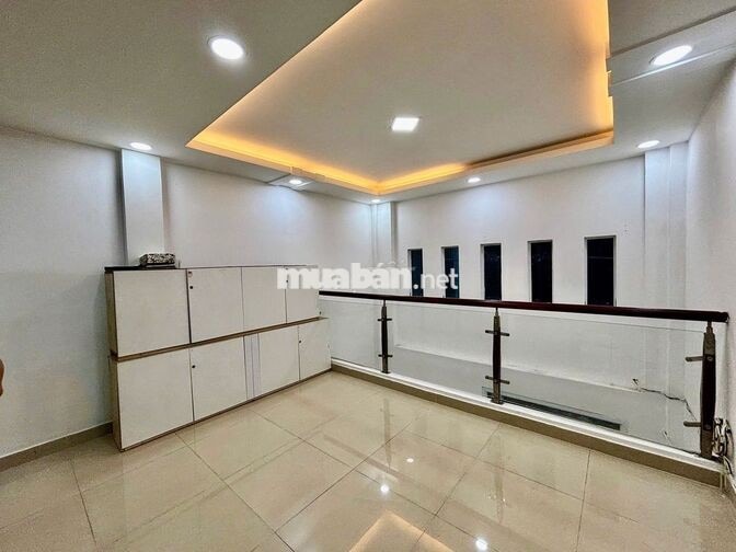 Nhà Nguyên Căn Đường Trần Khắc Chân - 2PN 3WC - 4x8m - Sẵn Máy Lạnh