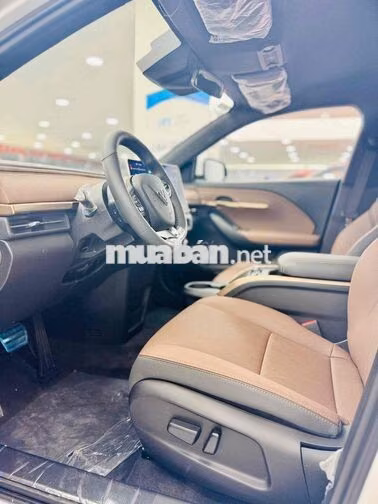 VinFast VF6 Eco Trắng Việt Nam