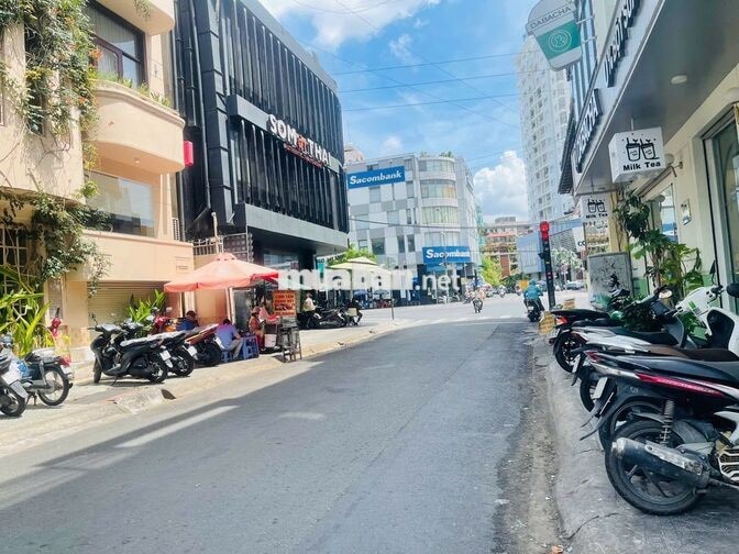 2 MẶT TIỀN HOA LAN – HOA SỨ, KHU PHAN XÍCH LONG - 8x18m - HẦM 4 TẦNG