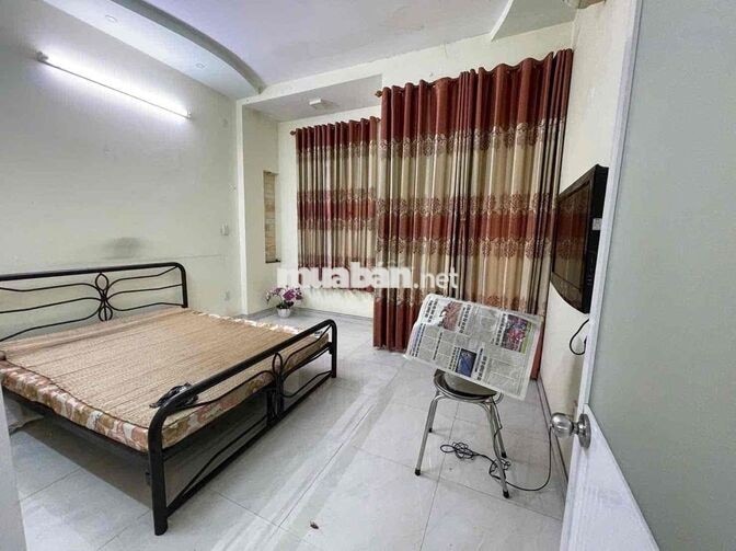 Cho thuê nhà nguyên căn hẻm xe hơi gần cao đẳng VinaTex