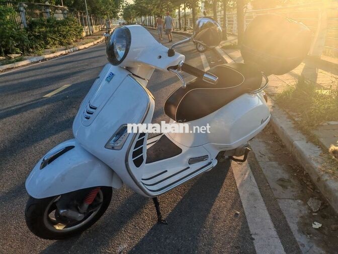 Piaggio Vespa Super GTS 300 2017 Trắng 