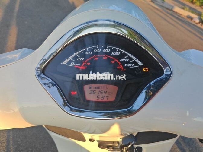 Piaggio Vespa Super GTS 300 2017 Trắng 