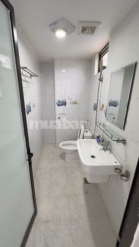 Cho thuê nhà 7 tầng,thang máy tại: Dịch Vọng Hậu,Cầu Giấy 55tr