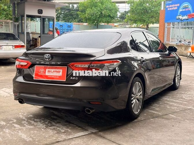 TOYOTA CAMRY 2.5Q 2021 - THƯƠNG LƯỢNG