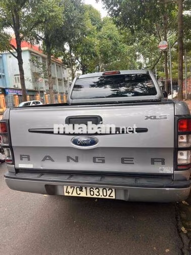 Ford Ranger XLS SX 2017 Số sàn Bạc