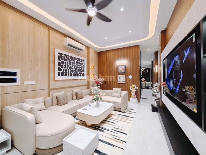 Căn nhà đáng xem nhất KDC An Phú Hưng – mặt tiền, thang máy, smarthome