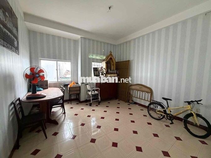 CHỉ 120/M hẻm xe hơi thông nhà chính Chủ Xây kiên rất chắc chắn