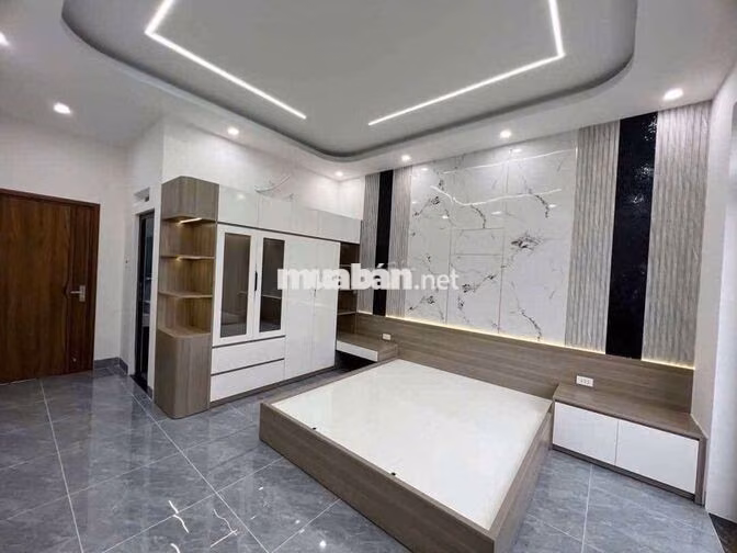 CHÍNH CHỦ CHO THUÊ NHÀ NGUYÊN CĂN 3 TẦNG, 4 PHÒNG NGỦ –  DĨ AN