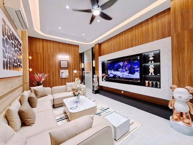 Căn nhà đáng xem nhất KDC An Phú Hưng – mặt tiền, thang máy, smarthome