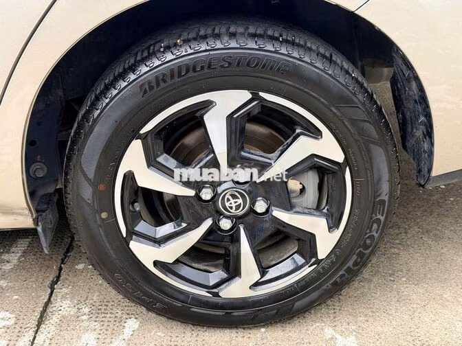 TOYOTA VIOS 1.5E SỐ SÀN 2025