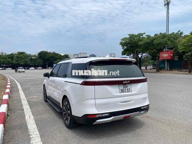 KIA CANIVAN 2.2D Premium 2022 Trắng 76000 km
