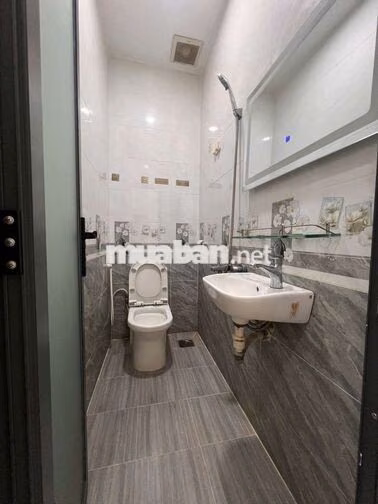 CHO THUÊ NHÀ 1/CHIẾN LƯỢC - BÌNH TRỊ ĐÔNG- 7.5TRIEU- 2PN- HẺM XE HƠI